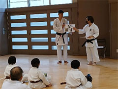 �ߘa8�N�x�i��Ёj�S���{��蓹���_�� ����^�u�K��̎ʐ^1