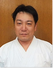 Qi  i