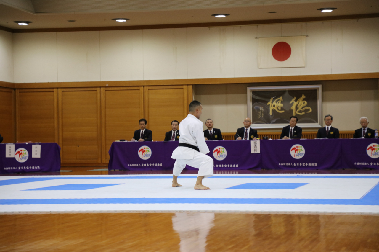全空連公認六段位審査会(大阪)を開催 JKFan NEWS International (空手ワールド) 全空連公認六段位審査会(大阪)を開催 JKFan NEWS International (空手ワールド)