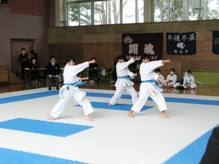 新庄市立日新中学校