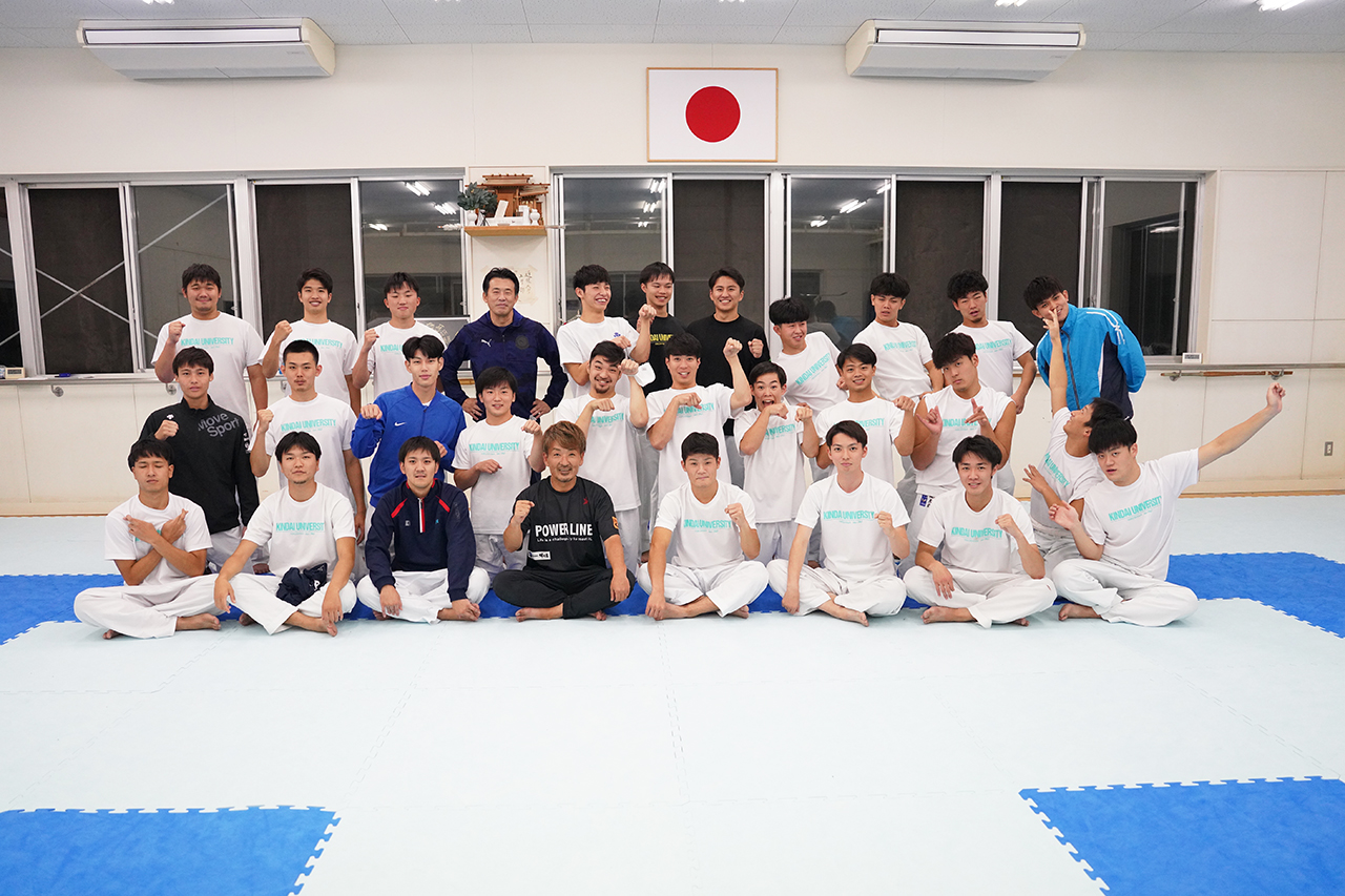 突撃!道場・部活でパワーライントレーニング! 第3回・近畿大学工学部編 開催 JKFan NEWS International (空手ワールド) 突撃!道場・部活でパワーライントレーニング! 第3回・近畿大学工学部編 開催 JKFan NEWS International (空手ワールド)